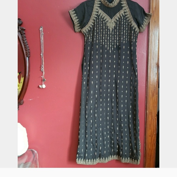 East Indian Gown/Tunic - Picture 2 of 8